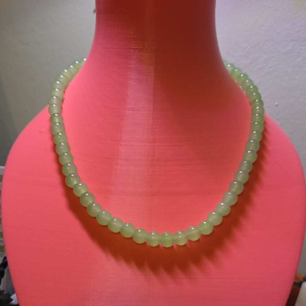 Elegant Green Beaded Necklace